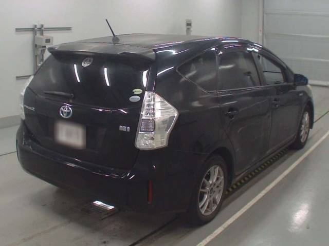 31198 TOYOTA PRIUS ALPHA ZVW41W 2013 г. (CAA Tokyo)